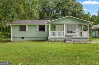 107 Club Drive, Locust Grove, GA 30248