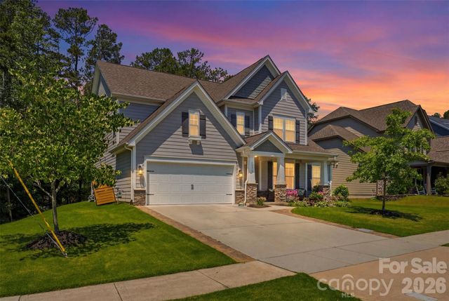 15611 Walnut Hill Drive, Charlotte, NC 28278
