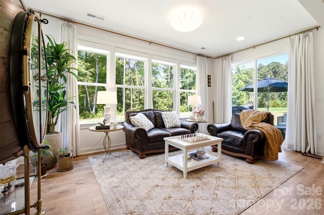 15611 Walnut Hill Drive, Charlotte, NC 28278