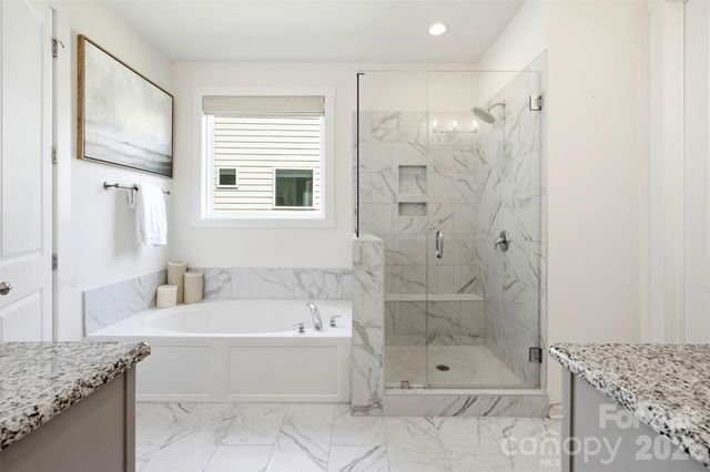 15611 Walnut Hill Drive, Charlotte, NC 28278