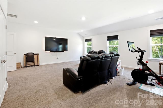 15611 Walnut Hill Drive, Charlotte, NC 28278
