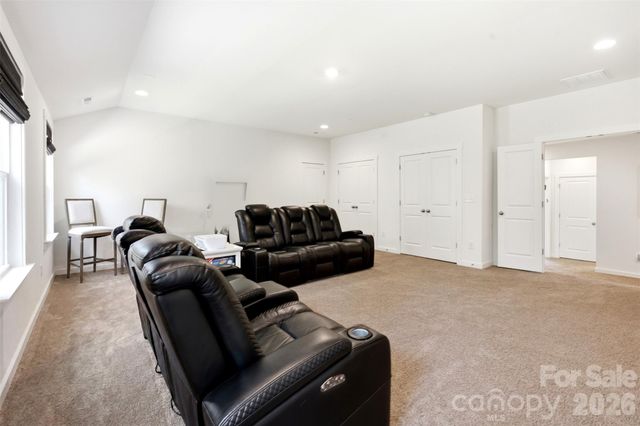 15611 Walnut Hill Drive, Charlotte, NC 28278