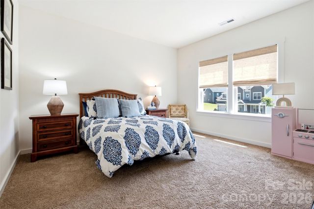 15611 Walnut Hill Drive, Charlotte, NC 28278