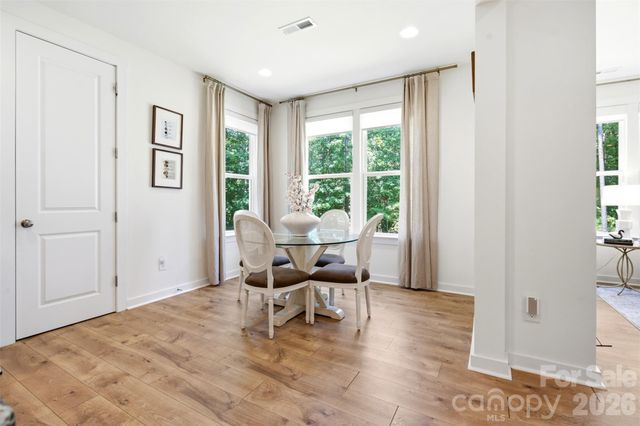 15611 Walnut Hill Drive, Charlotte, NC 28278