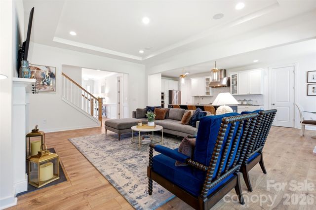 15611 Walnut Hill Drive, Charlotte, NC 28278