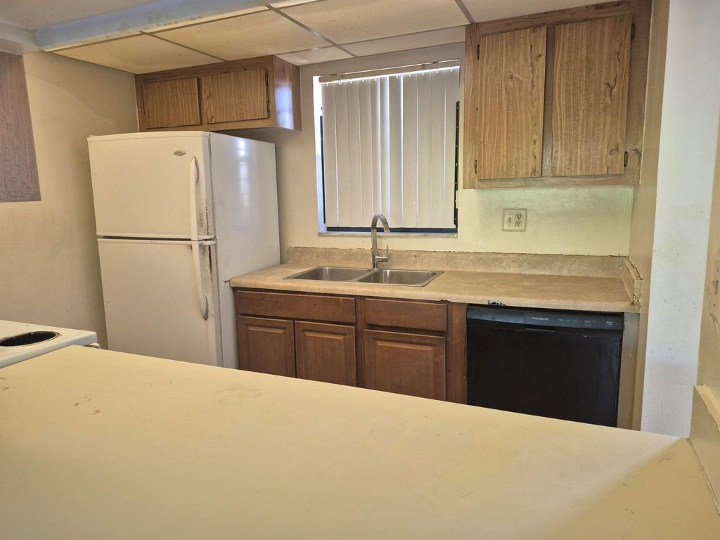 2050 N Congress Avenue 407, West Palm Beach, FL 33401