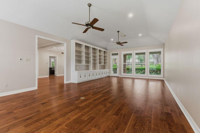 3110 Chippers Crossing, Montgomery, TX 77356