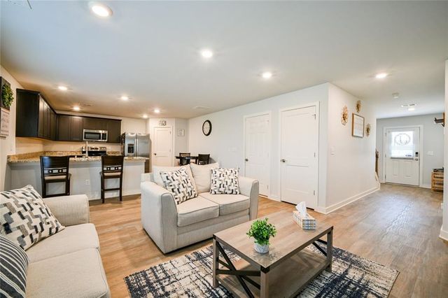 103 Clarks Court, Jackson, GA 30233