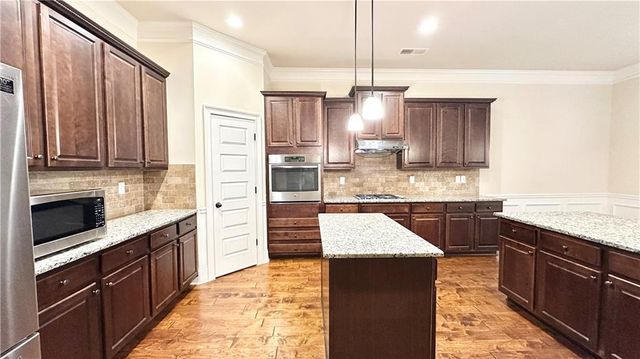 3594 Hedgestone Lane, Snellville, GA 30078
