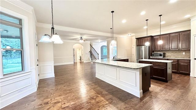 3594 Hedgestone Lane, Snellville, GA 30078