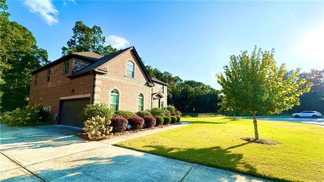3594 Hedgestone Lane, Snellville, GA 30078