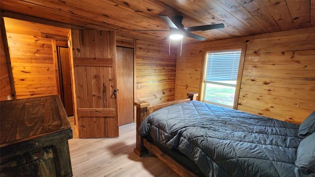 3307 Robinson Creek Drive, Granbury, TX 76048
