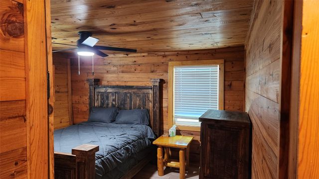3307 Robinson Creek Drive, Granbury, TX 76048