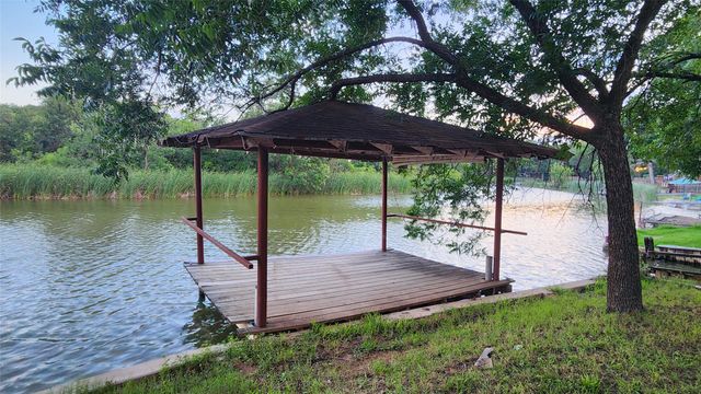 3307 Robinson Creek Drive, Granbury, TX 76048