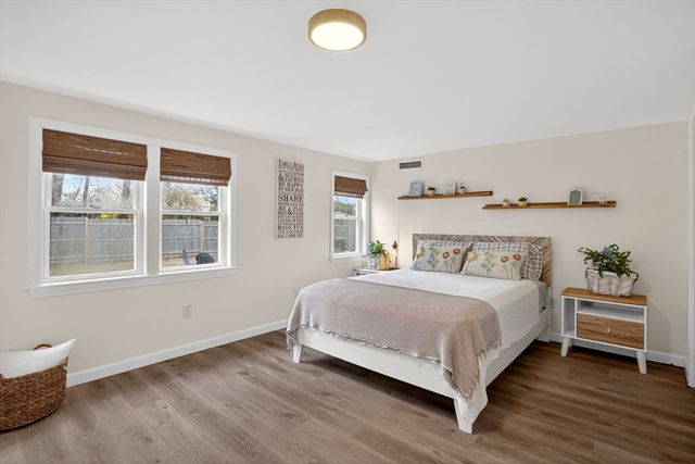 20 Indian Mound Trl, Dennis, MA 02639