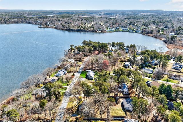 20 Indian Mound Trl, Dennis, MA 02639