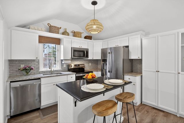 20 Indian Mound Trl, Dennis, MA 02639