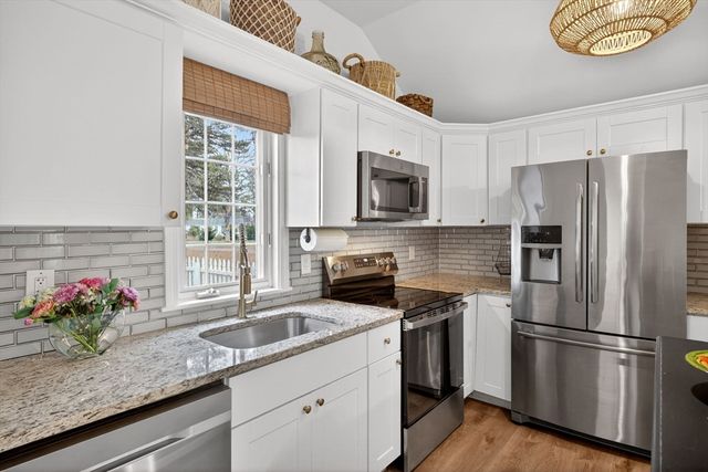 20 Indian Mound Trl, Dennis, MA 02639