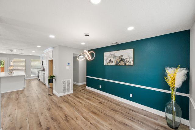 4313 Kenwood Drive, Grapevine, TX 76051
