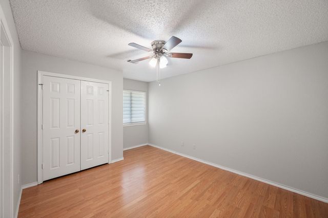 4313 Kenwood Drive, Grapevine, TX 76051