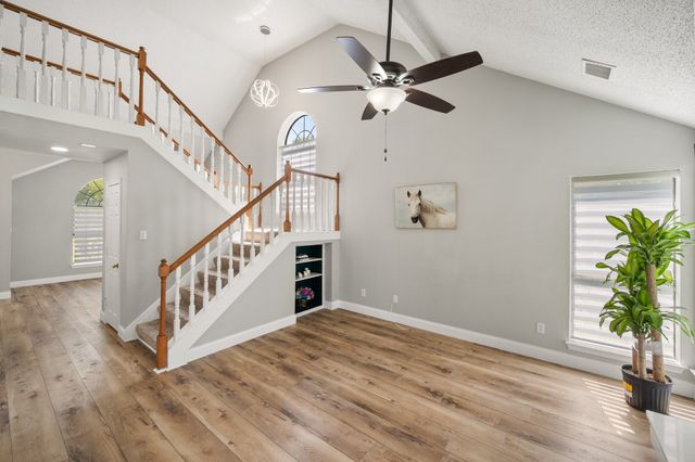 4313 Kenwood Drive, Grapevine, TX 76051