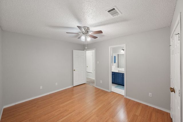4313 Kenwood Drive, Grapevine, TX 76051