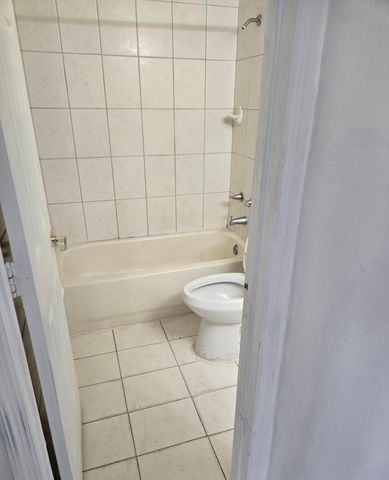 11302 SW 7th Street, Miami, FL 33174