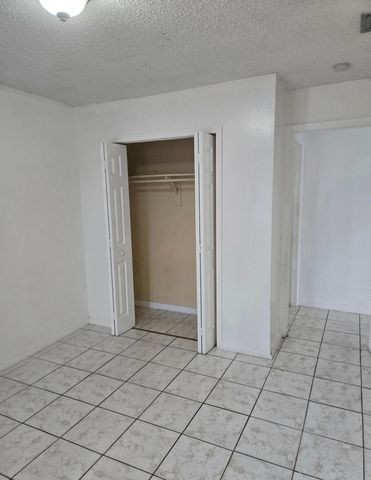 11302 SW 7th Street, Miami, FL 33174