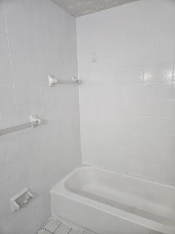 11302 SW 7th Street, Miami, FL 33174
