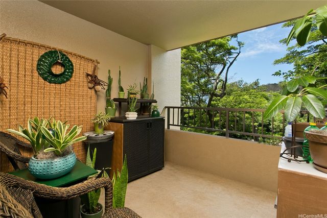 55 S Judd Street 503, Honolulu, HI 96817
