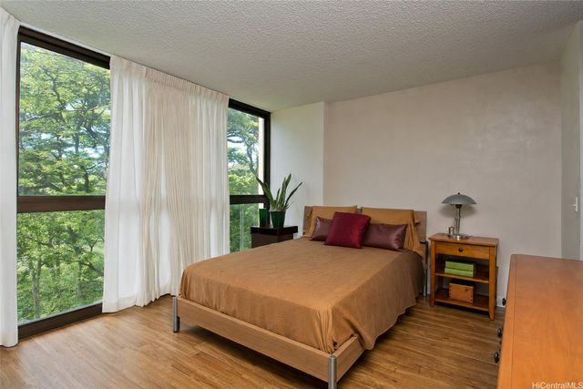 55 S Judd Street 503, Honolulu, HI 96817