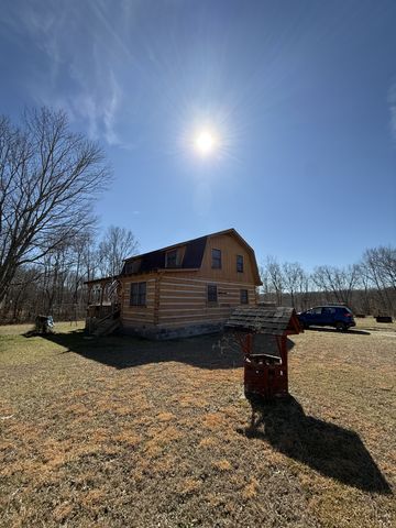 201 Timberline Acres Dr, Manchester, TN 37355