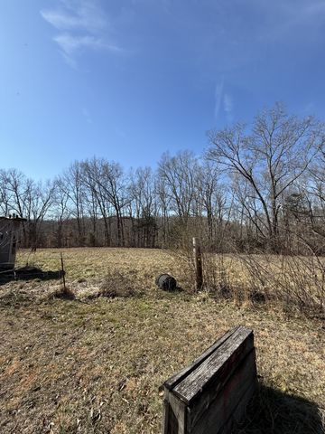 201 Timberline Acres Dr, Manchester, TN 37355