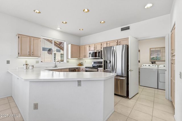 22216 N CHEYENNE Drive, Sun City West, AZ 85375