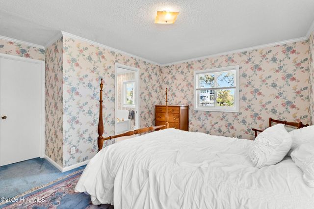 515 Shoreline Drive E, Sunset Beach, NC 28468