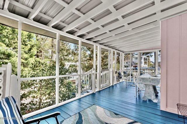515 Shoreline Drive E, Sunset Beach, NC 28468
