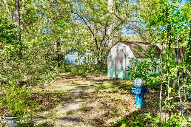 515 Shoreline Drive E, Sunset Beach, NC 28468