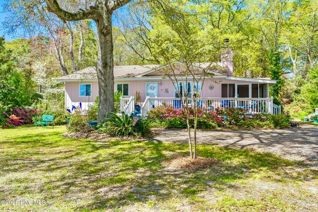 515 Shoreline Drive E, Sunset Beach, NC 28468