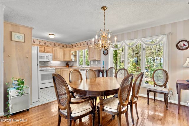 515 Shoreline Drive E, Sunset Beach, NC 28468