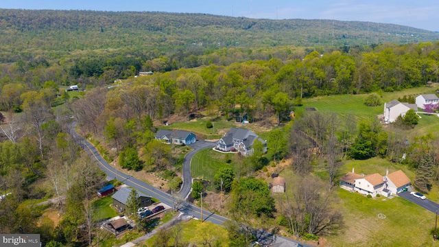 110 PINE HILL RD, Enola, PA 17025