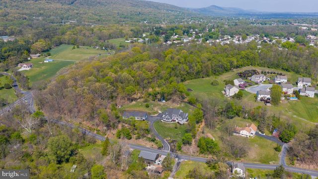 110 PINE HILL RD, Enola, PA 17025