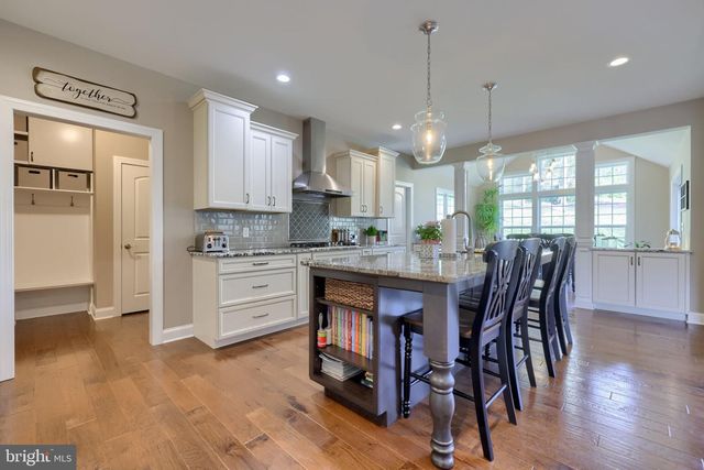 110 PINE HILL RD, Enola, PA 17025
