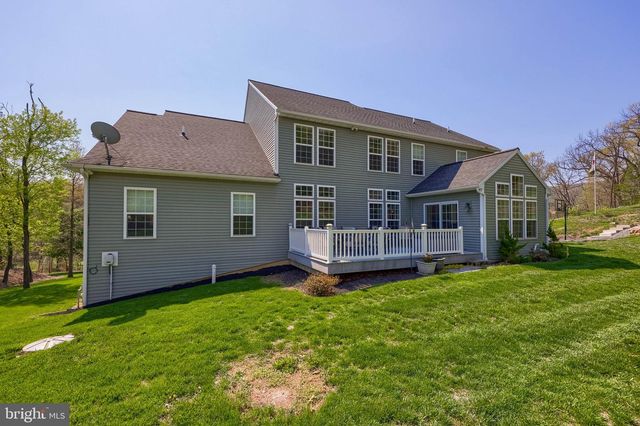 110 PINE HILL RD, Enola, PA 17025
