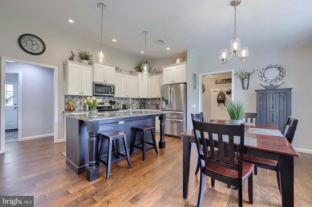 110 PINE HILL RD, Enola, PA 17025