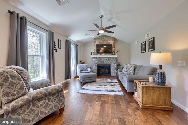 110 PINE HILL RD, Enola, PA 17025
