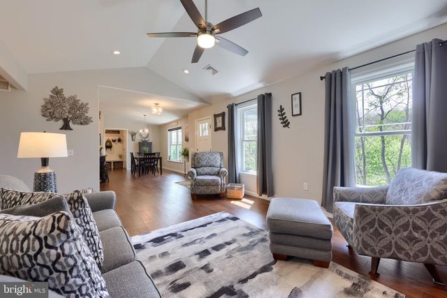 110 PINE HILL RD, Enola, PA 17025