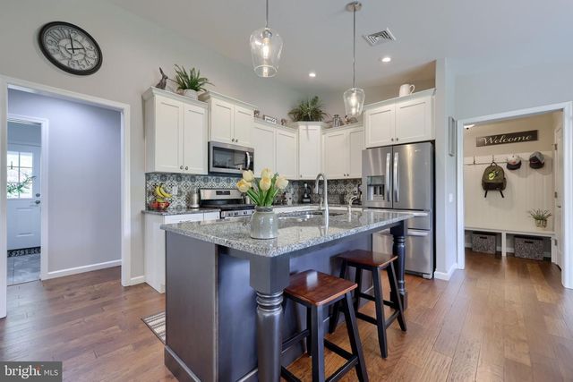 110 PINE HILL RD, Enola, PA 17025