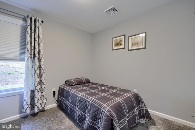 110 PINE HILL RD, Enola, PA 17025