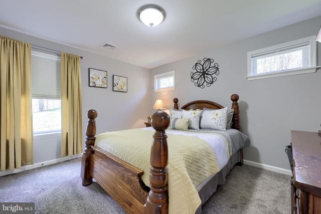 110 PINE HILL RD, Enola, PA 17025
