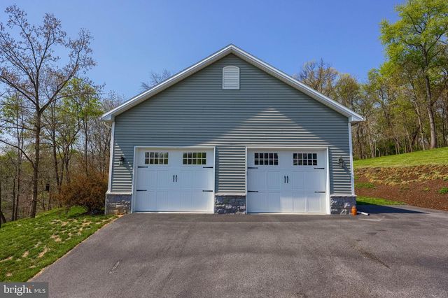 110 PINE HILL RD, Enola, PA 17025